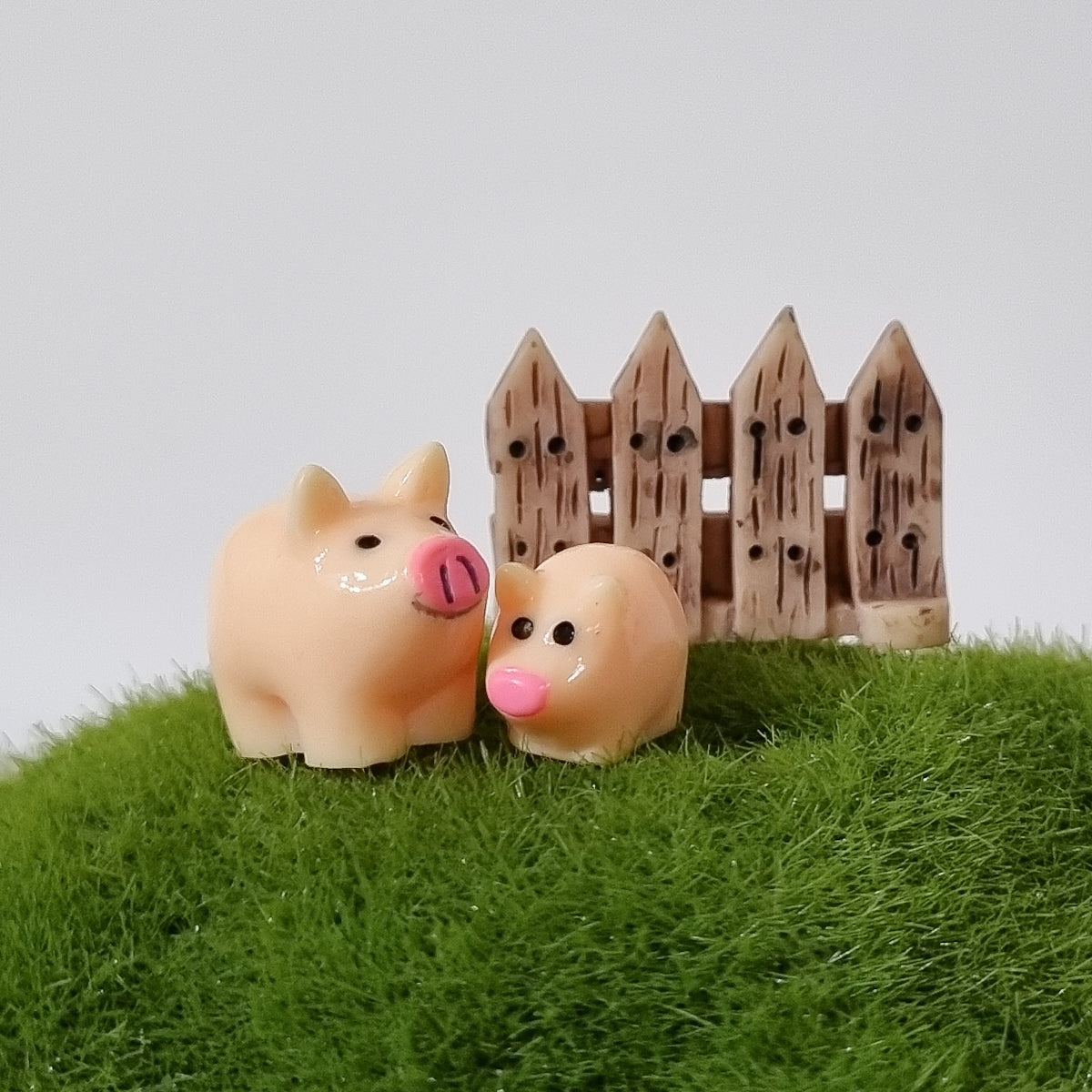 3 in 1 Set A (big pig, small pig, fence)