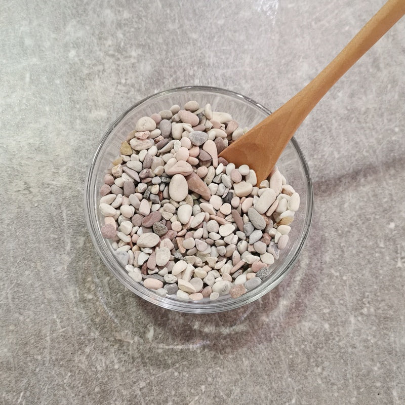 Neutral mixed pebbles (small)